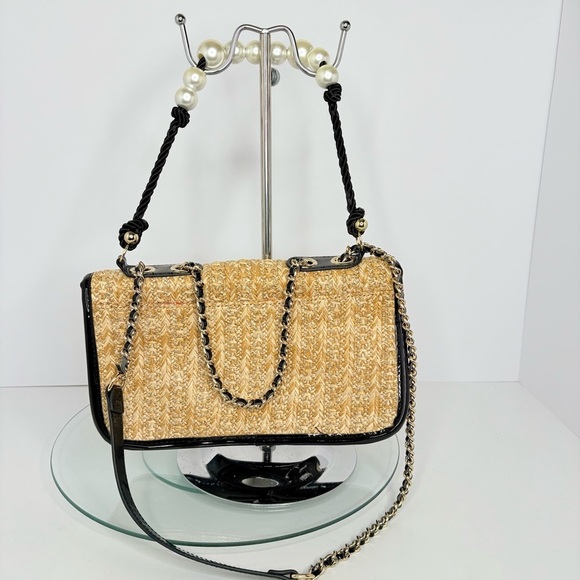 Betsey Johnson Strawberry Fields Top Handle Crossbody Bag Straw Pearls Natural - Picture 3 of 11